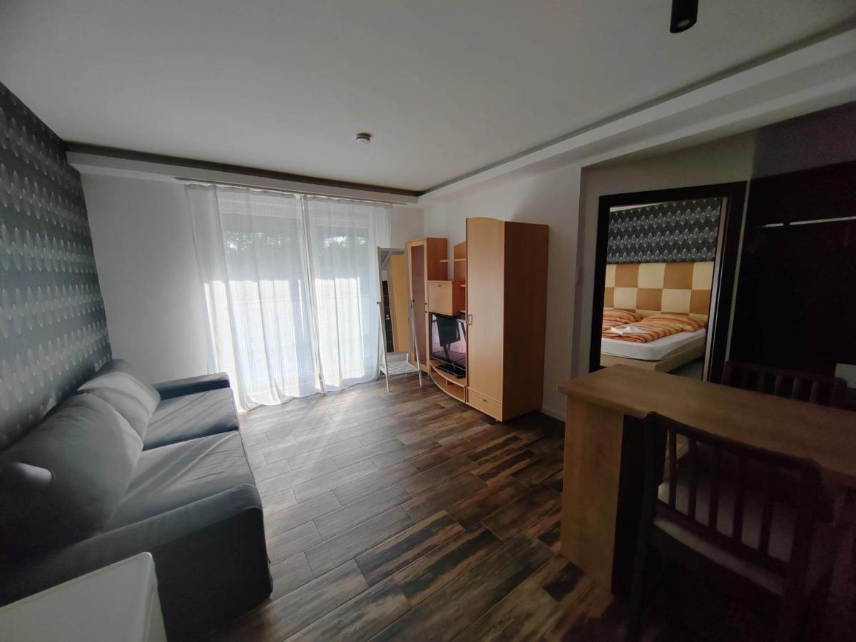 City Panzio Balatonlelle Ngoại thất bức ảnh