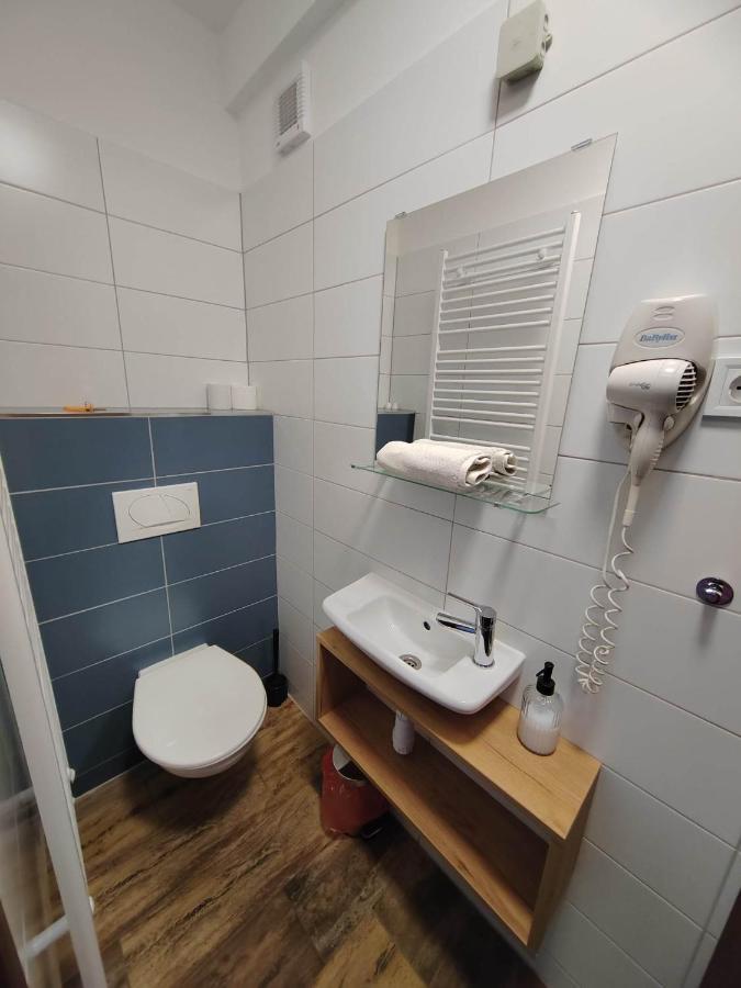 City Panzio Balatonlelle Ngoại thất bức ảnh